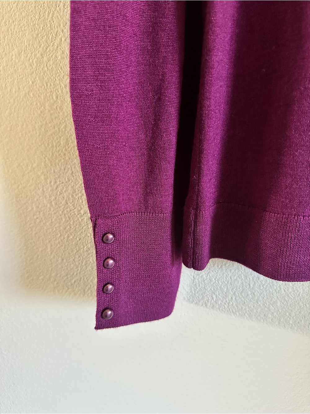 Talbots Deep Plum V-Neck Merino Wool Sweater L - Picture 3 of 7